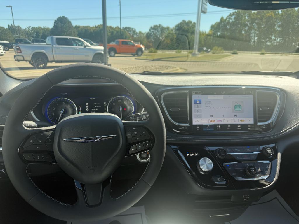 new 2026 Chrysler Pacifica car, priced at $47,385