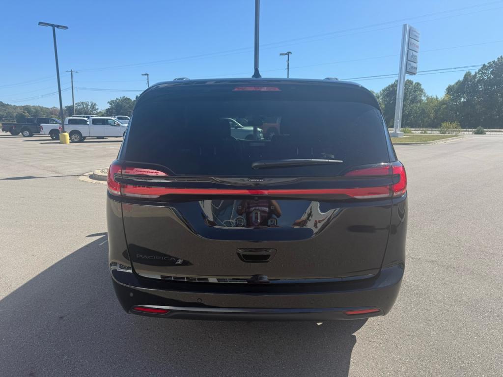 new 2026 Chrysler Pacifica car, priced at $47,385