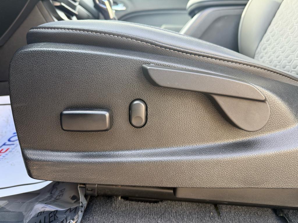 used 2022 Chevrolet Colorado car, priced at $34,995