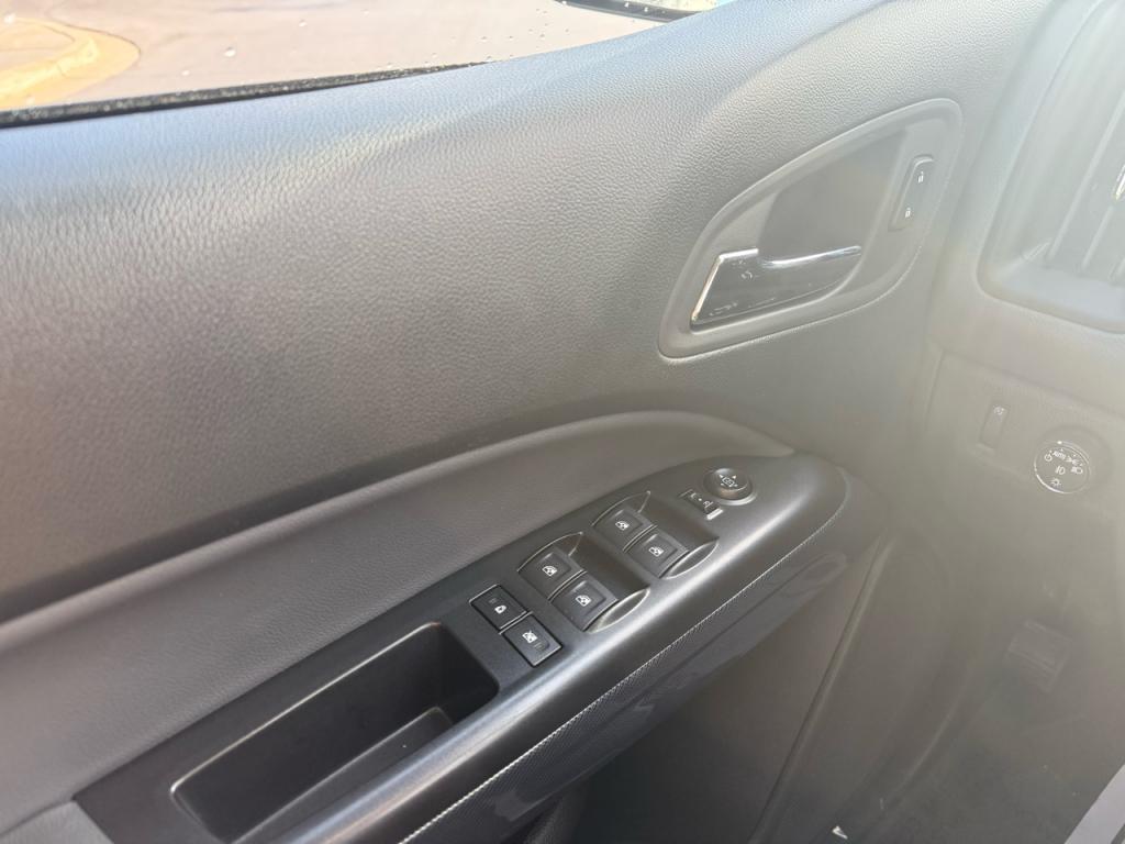 used 2022 Chevrolet Colorado car, priced at $34,995