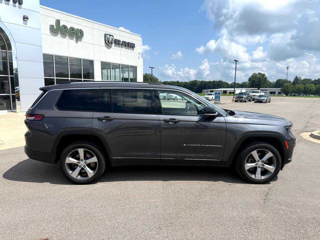 used 2021 Jeep Grand Cherokee L car, priced at $31,995