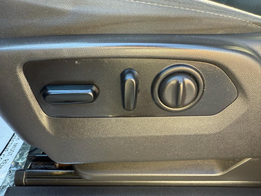 used 2021 Chevrolet Silverado 1500 car, priced at $30,995