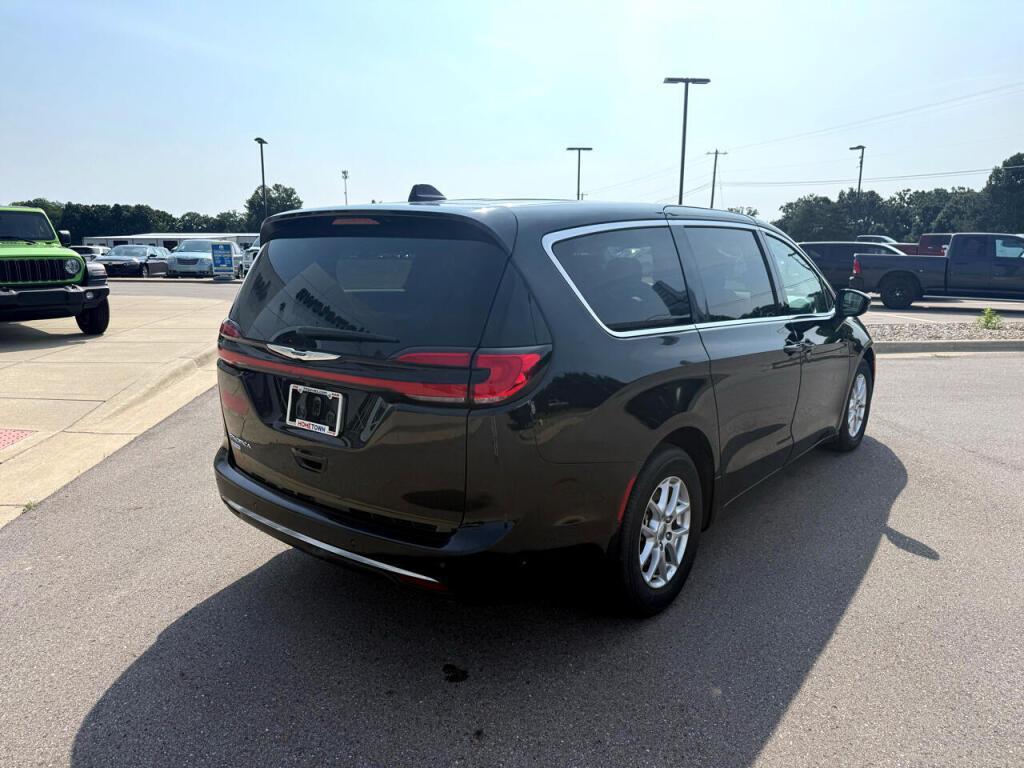used 2024 Chrysler Pacifica car, priced at $33,495