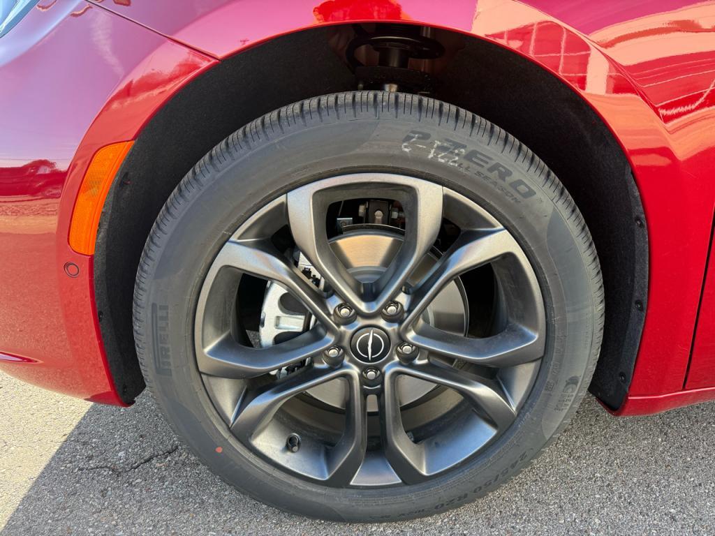 new 2026 Chrysler Pacifica car, priced at $43,918