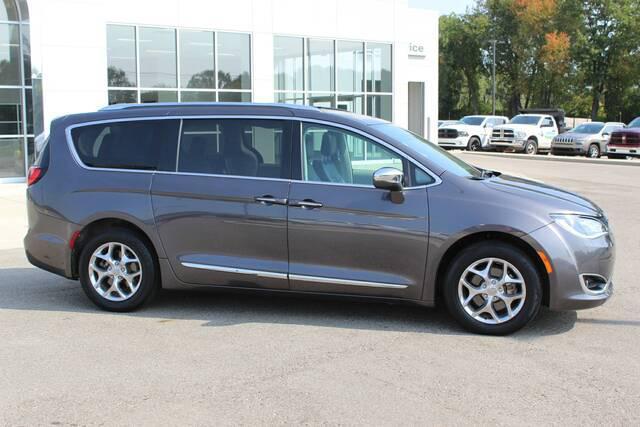 used 2017 Chrysler Pacifica car, priced at $14,995