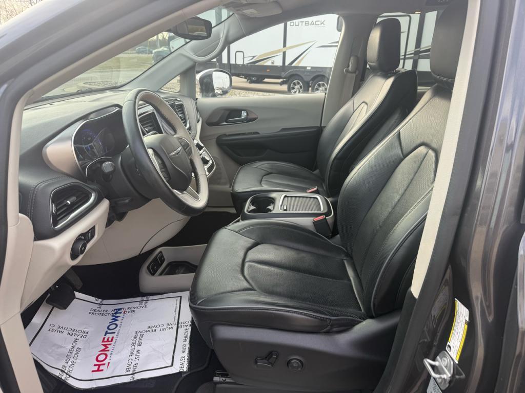 used 2017 Chrysler Pacifica car, priced at $13,488