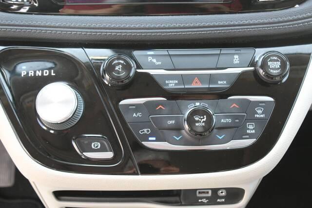 used 2017 Chrysler Pacifica car, priced at $14,995