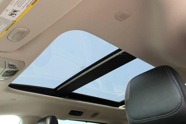 used 2017 Chrysler Pacifica car, priced at $14,995