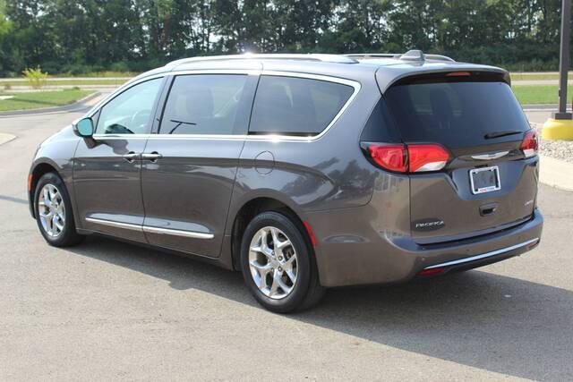 used 2017 Chrysler Pacifica car, priced at $14,995