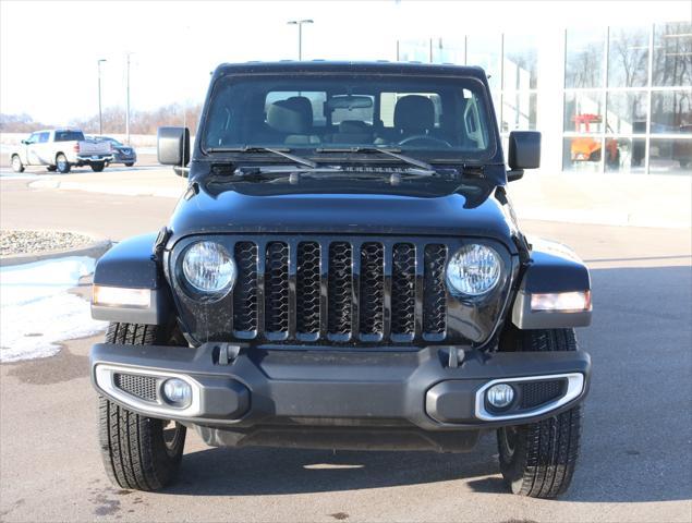 used 2022 Jeep Gladiator car, priced at $27,888