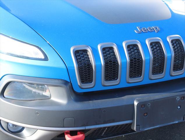 used 2018 Jeep Cherokee car, priced at $20,995