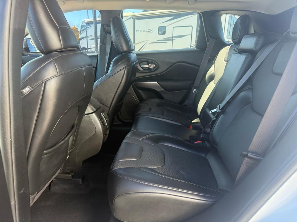 used 2021 Jeep Cherokee car, priced at $24,995