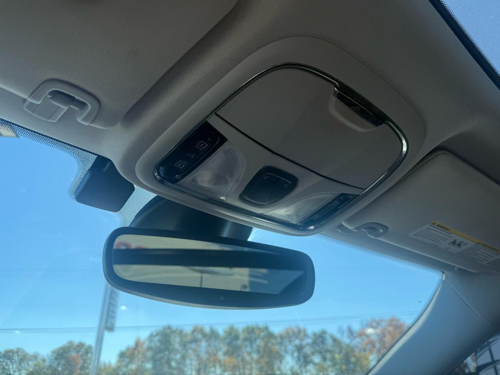 used 2021 Jeep Cherokee car, priced at $24,995