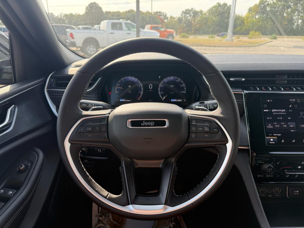 new 2025 Jeep Grand Cherokee L car, priced at $45,543