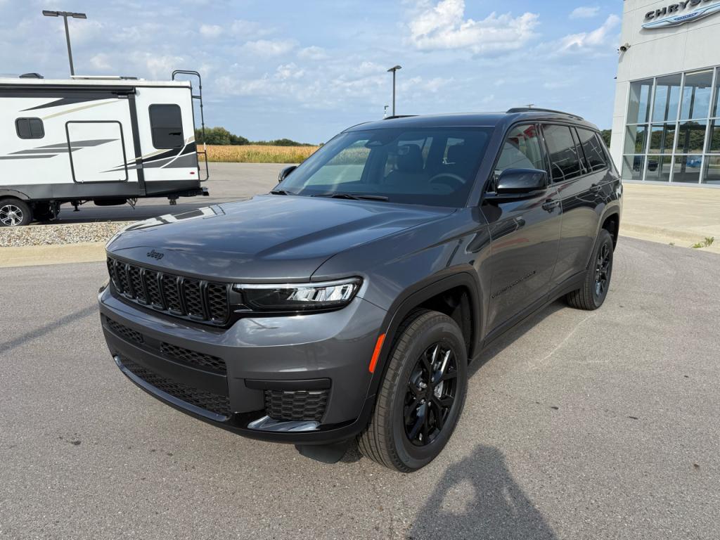 new 2025 Jeep Grand Cherokee L car, priced at $45,543