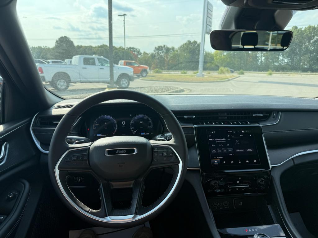 new 2025 Jeep Grand Cherokee L car, priced at $45,543