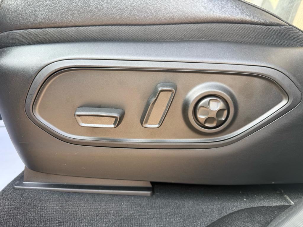 new 2025 Jeep Grand Cherokee L car, priced at $45,543