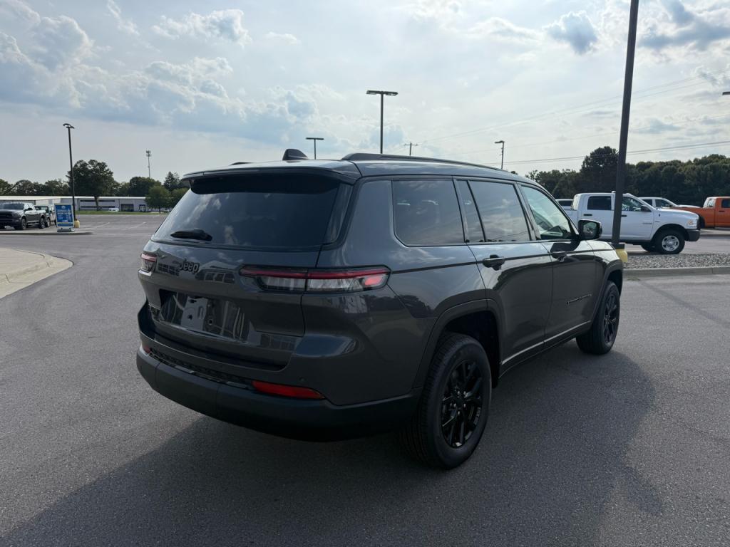 new 2025 Jeep Grand Cherokee L car, priced at $45,543
