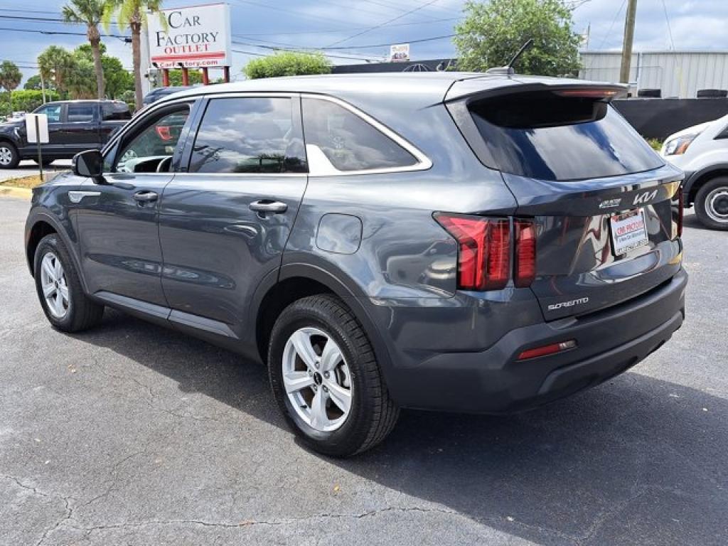 used 2023 Kia Sorento car, priced at $23,161