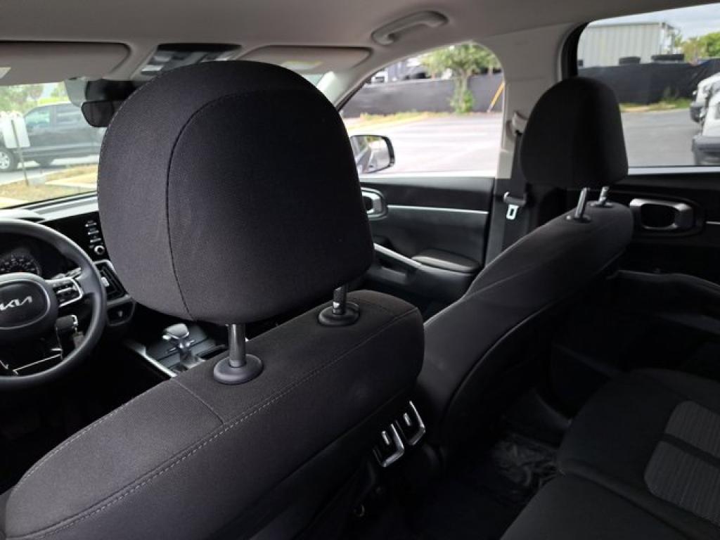 used 2023 Kia Sorento car, priced at $23,161