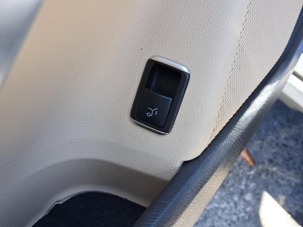 used 2019 Mercedes-Benz GLA 250 car, priced at $20,871