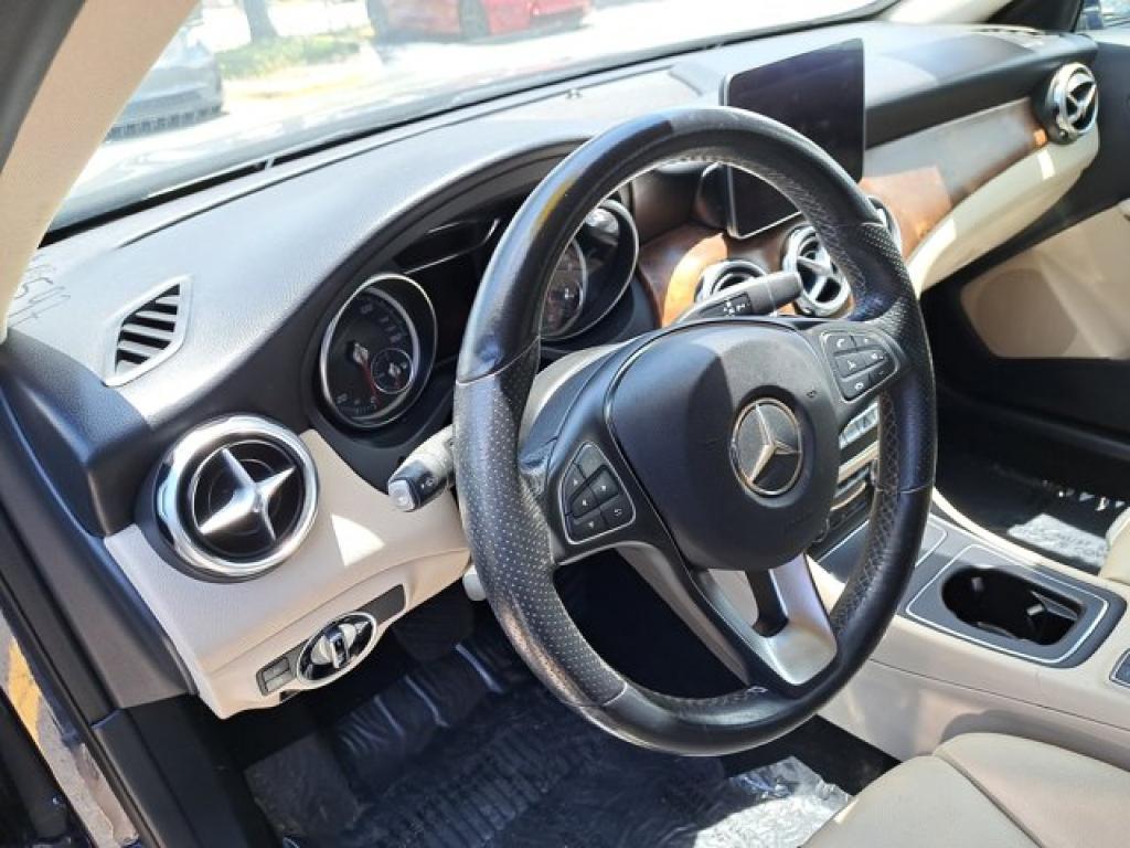 used 2019 Mercedes-Benz GLA 250 car, priced at $20,871