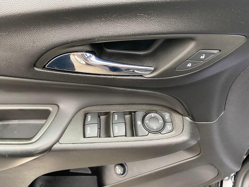 used 2023 Chevrolet Equinox car