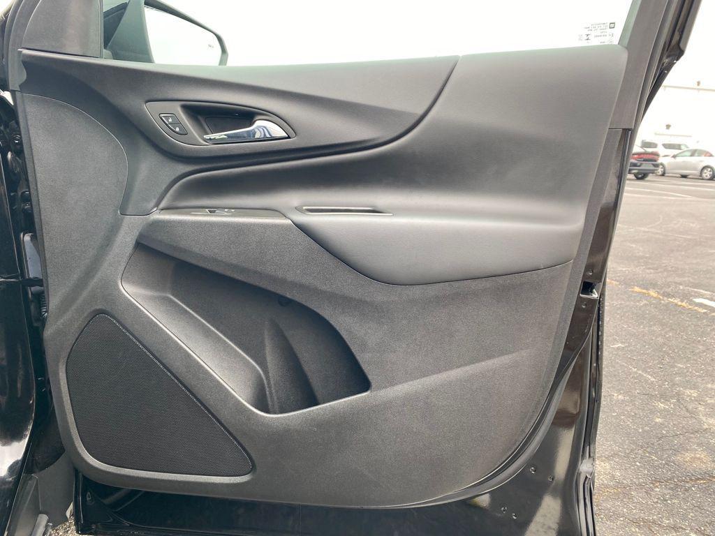 used 2023 Chevrolet Equinox car