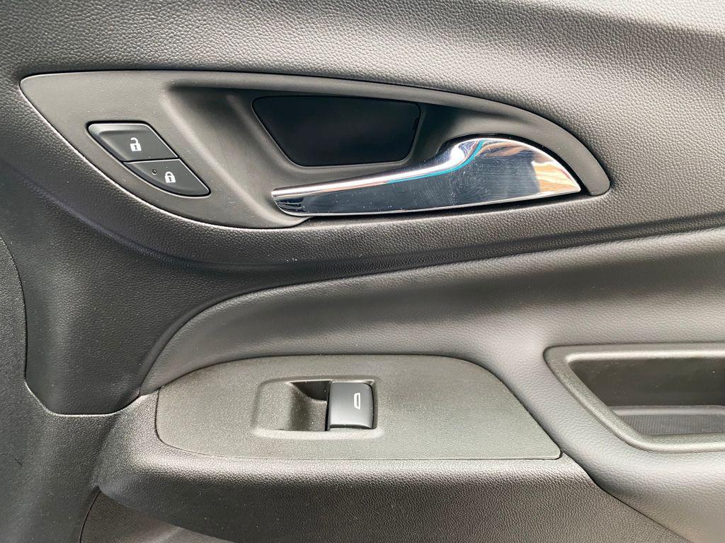 used 2023 Chevrolet Equinox car