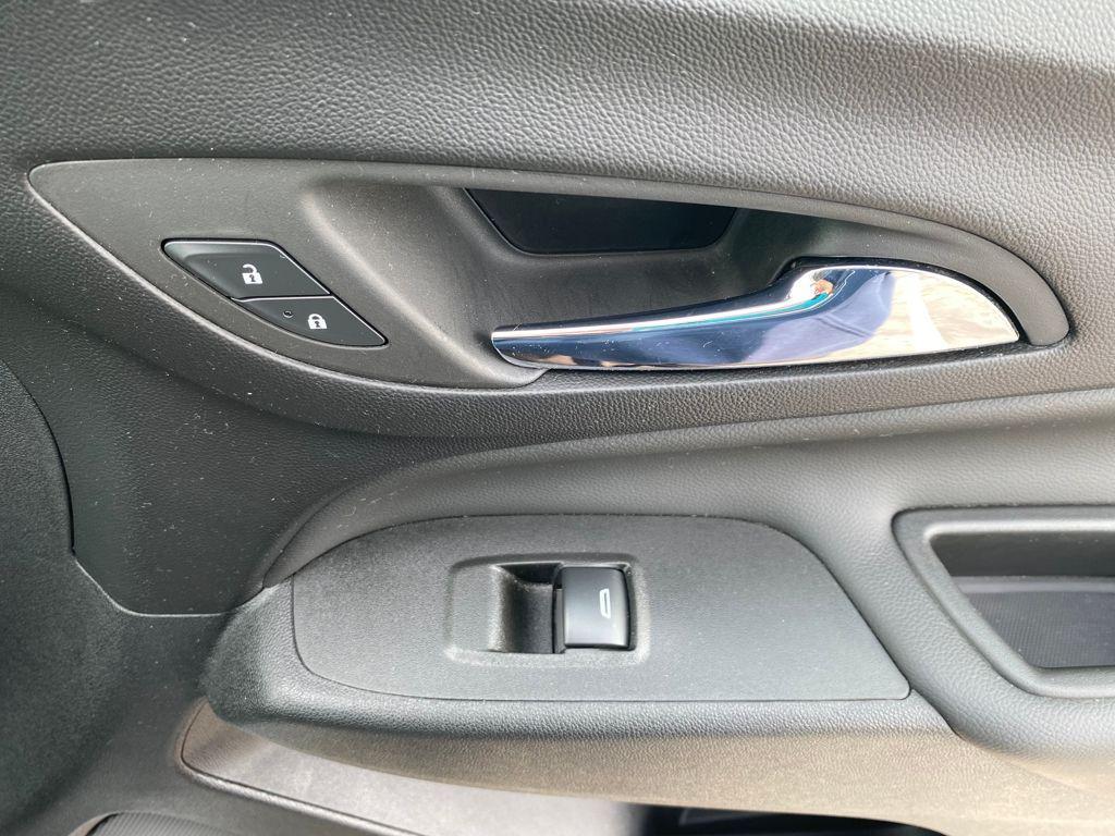 used 2022 Chevrolet Equinox car