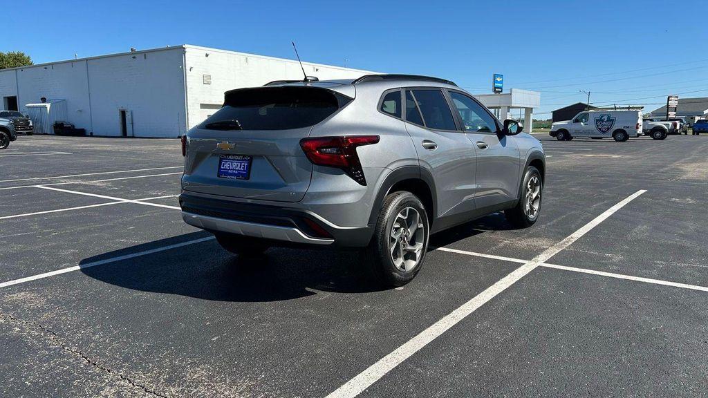 new 2025 Chevrolet Trax car, priced at $25,485