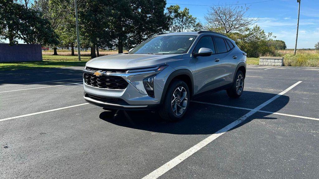 new 2025 Chevrolet Trax car, priced at $25,485
