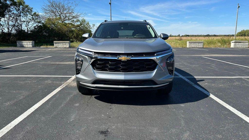 new 2025 Chevrolet Trax car, priced at $25,485