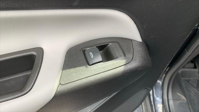 used 2022 Chevrolet Equinox car, priced at $19,477