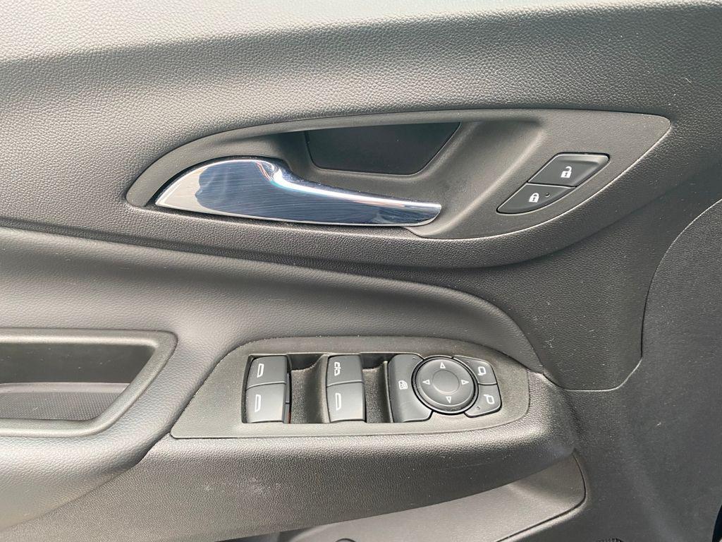 used 2022 Chevrolet Equinox car, priced at $20,978