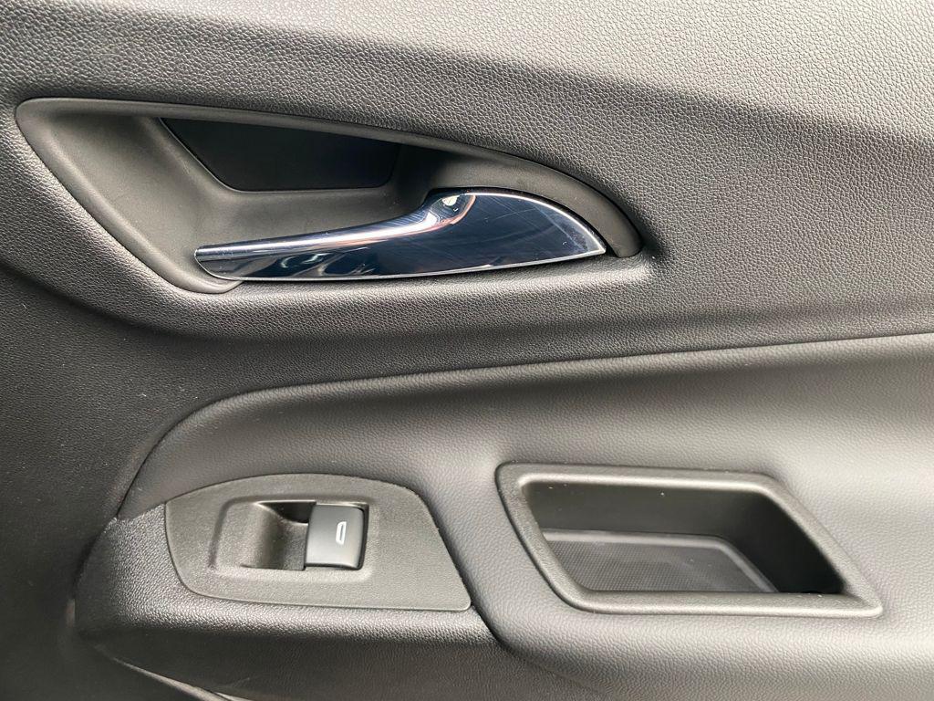 used 2022 Chevrolet Equinox car, priced at $20,978