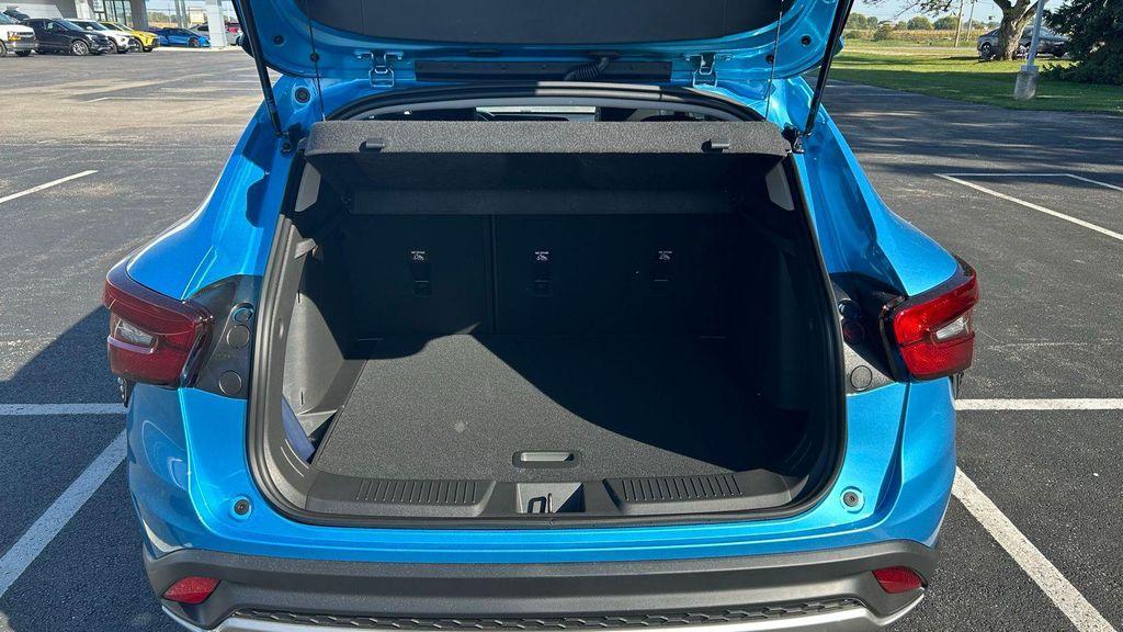 new 2025 Chevrolet Trax car, priced at $24,490