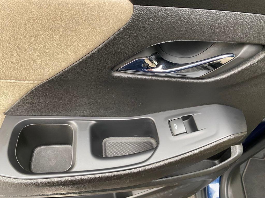 used 2022 Chevrolet Traverse car, priced at $20,000