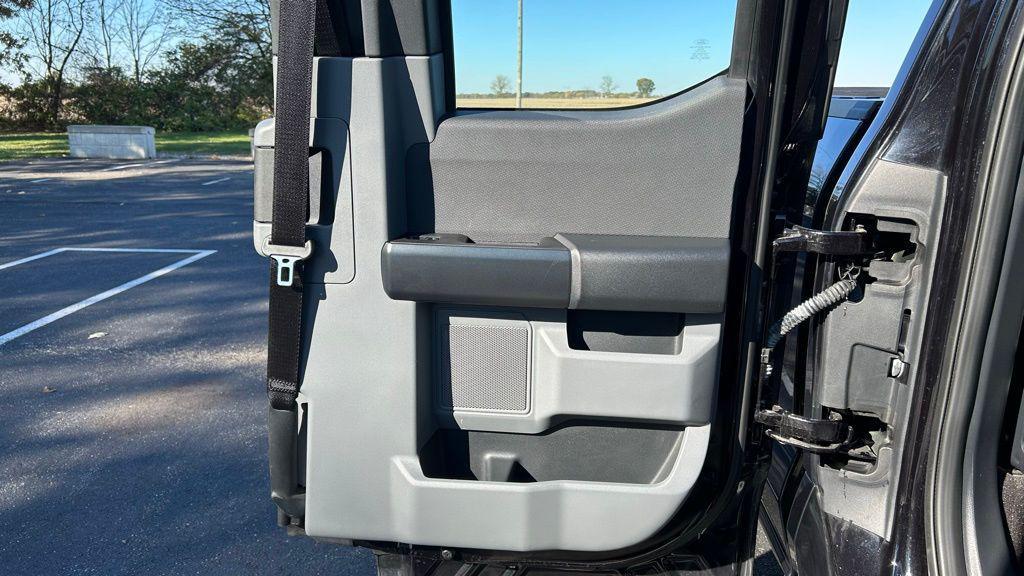 used 2021 Ford F-150 car, priced at $24,999