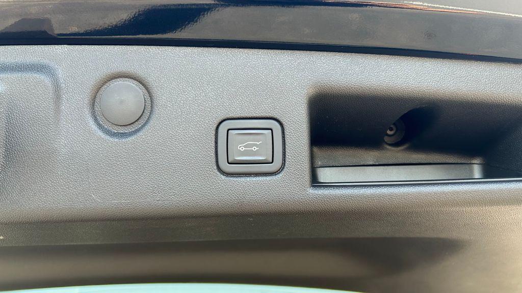 used 2024 Chevrolet Equinox car, priced at $26,202