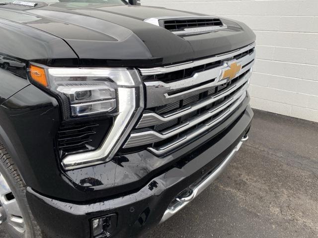 new 2025 Chevrolet Silverado 3500 car, priced at $86,375