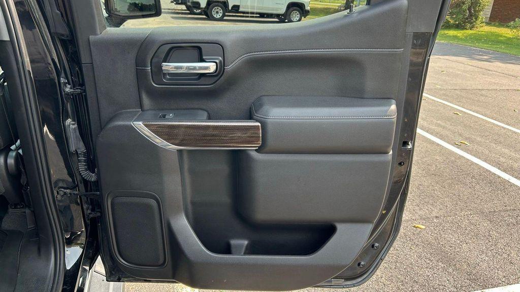 used 2022 Chevrolet Silverado 1500 car, priced at $38,026