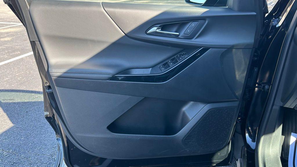 used 2025 Chevrolet Equinox car, priced at $25,978