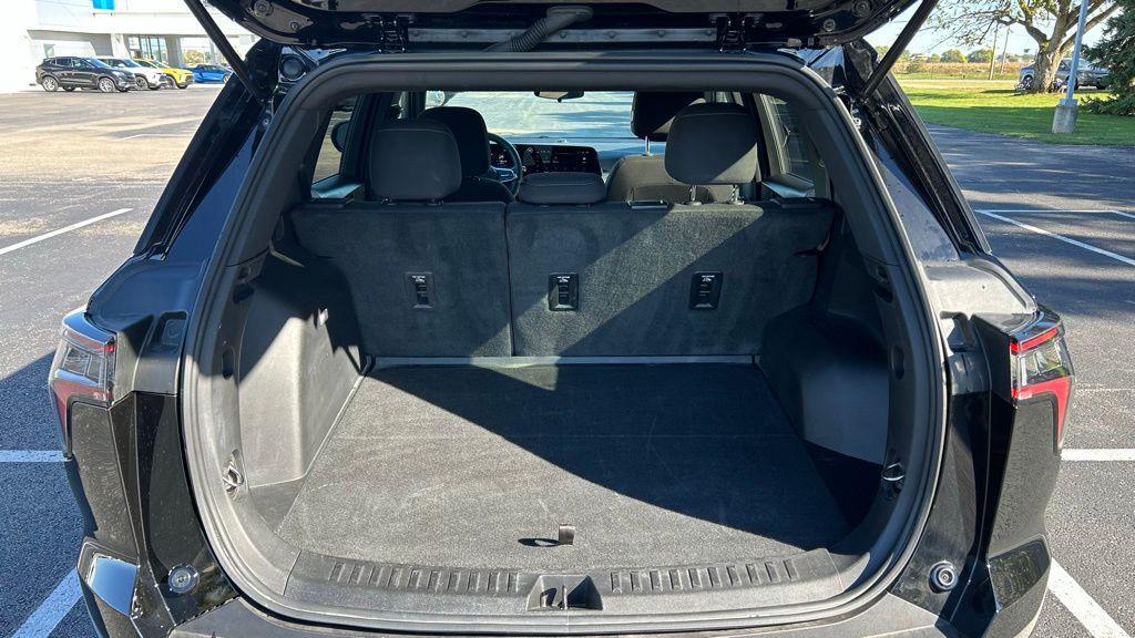 used 2025 Chevrolet Equinox car, priced at $25,978