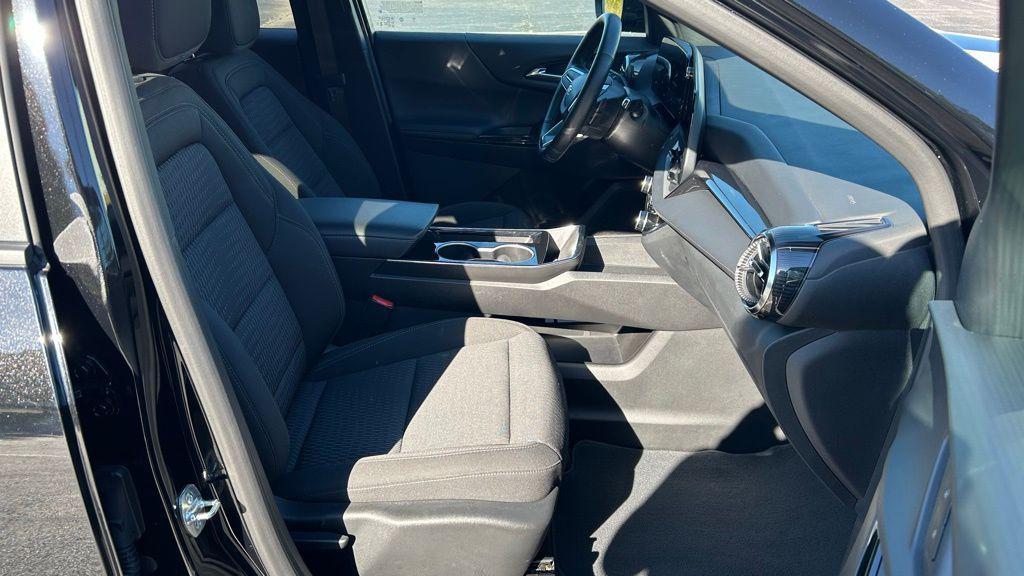 used 2025 Chevrolet Equinox car, priced at $25,978