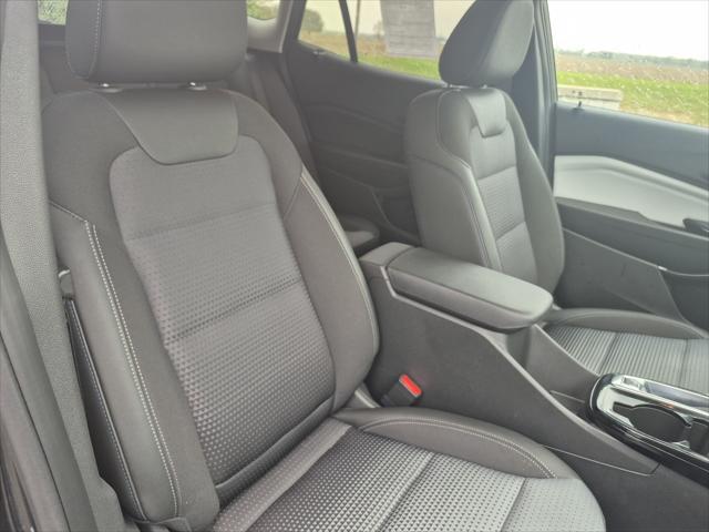 used 2025 Chevrolet Trax car, priced at $24,124