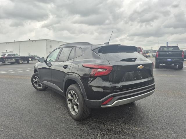 used 2025 Chevrolet Trax car, priced at $24,124