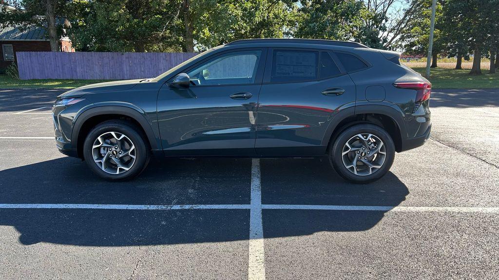 new 2025 Chevrolet Trax car, priced at $24,690