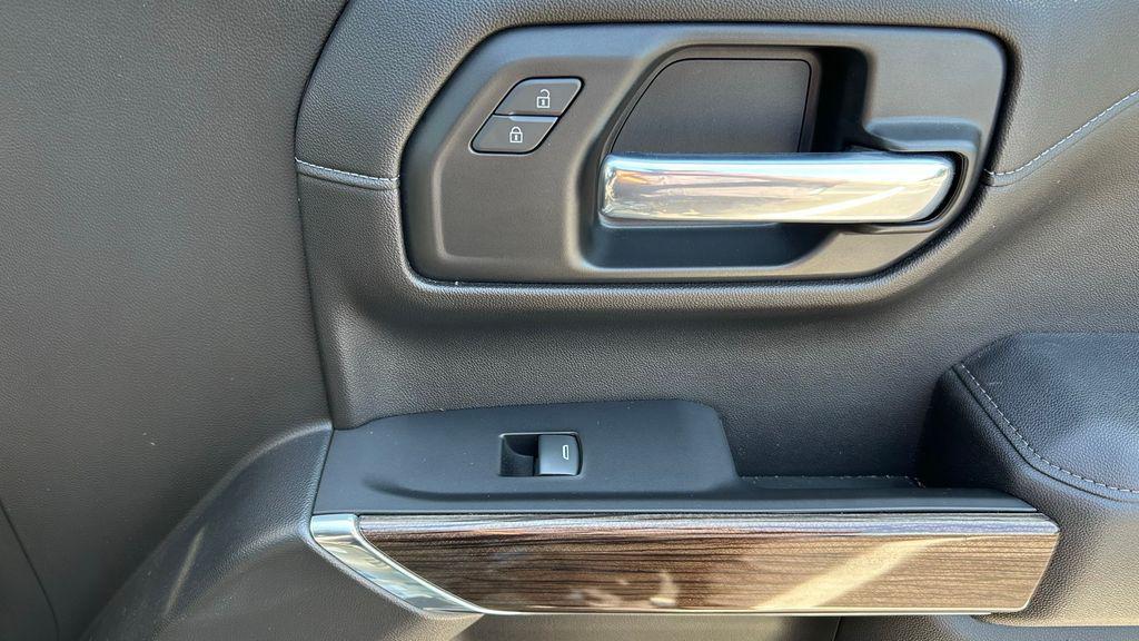 used 2022 Chevrolet Silverado 1500 car, priced at $29,978