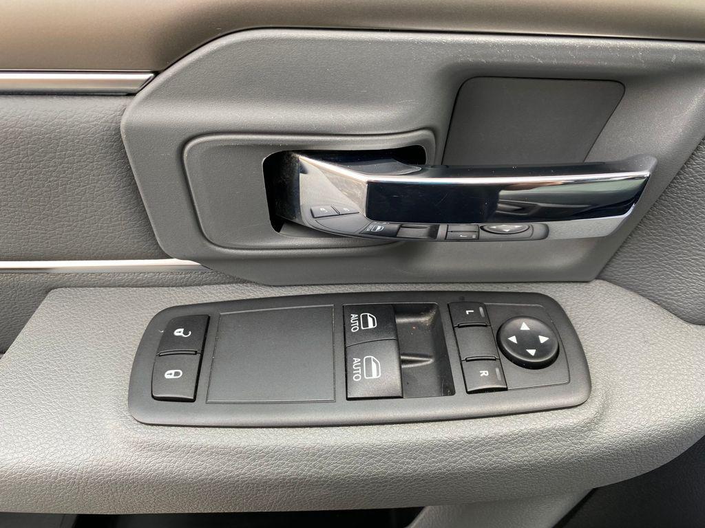 used 2020 Ram 1500 Classic car, priced at $23,984